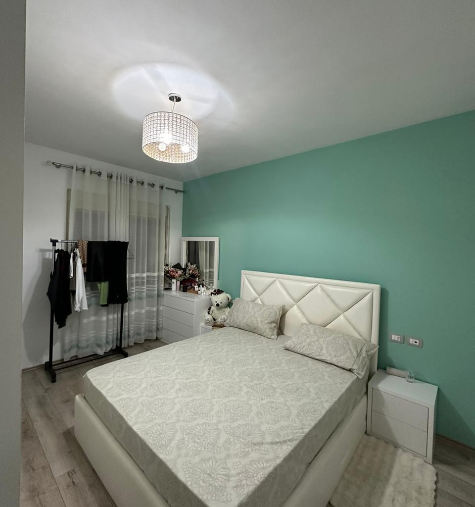 JEPET ME QERA APARTAMENT 1+1 PRANE ISH RAJONIT