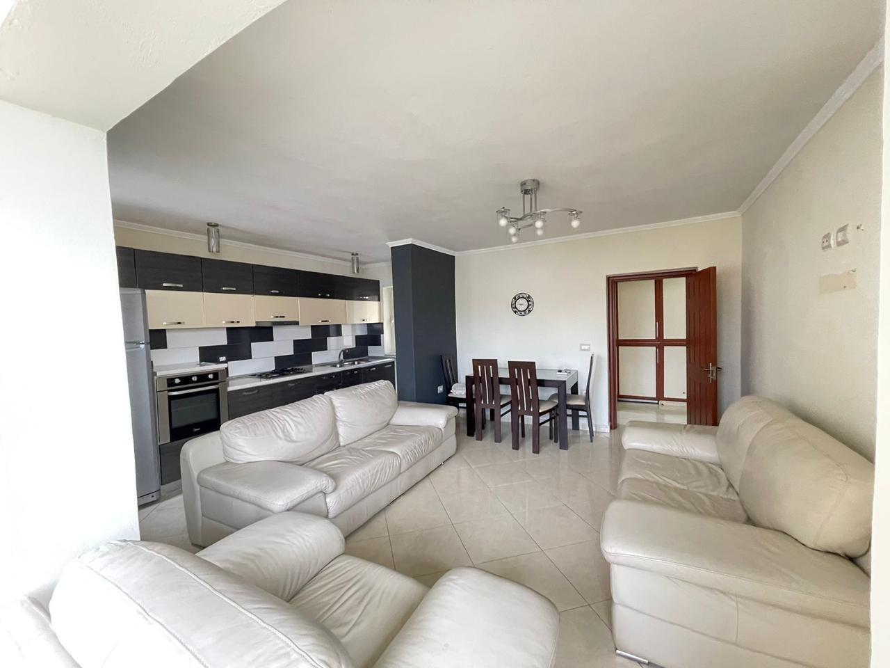0682064333 SHITET APARTAMENT 1+1 TE ISH RAJONI