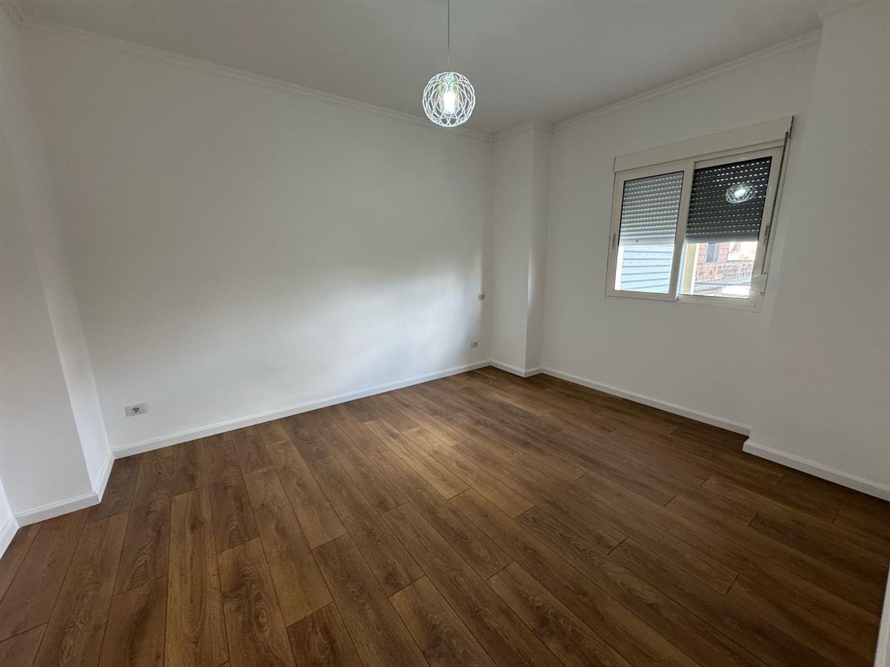 0682064333 SHITET 2+1 NE PLAZH OKAZION