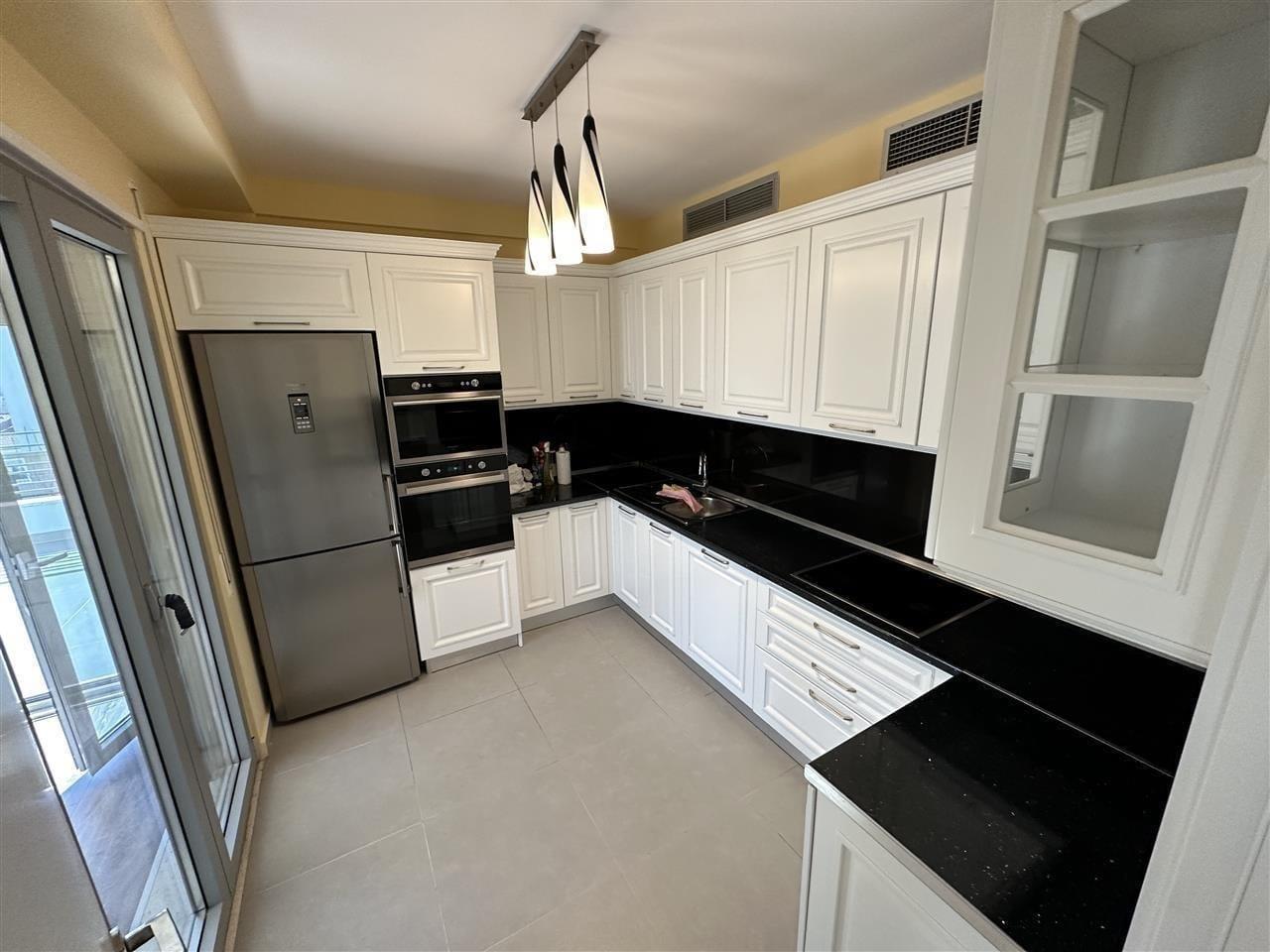 PRIVATE VILLA FOR SALE 425 M2 UNDER 680,000 EURO