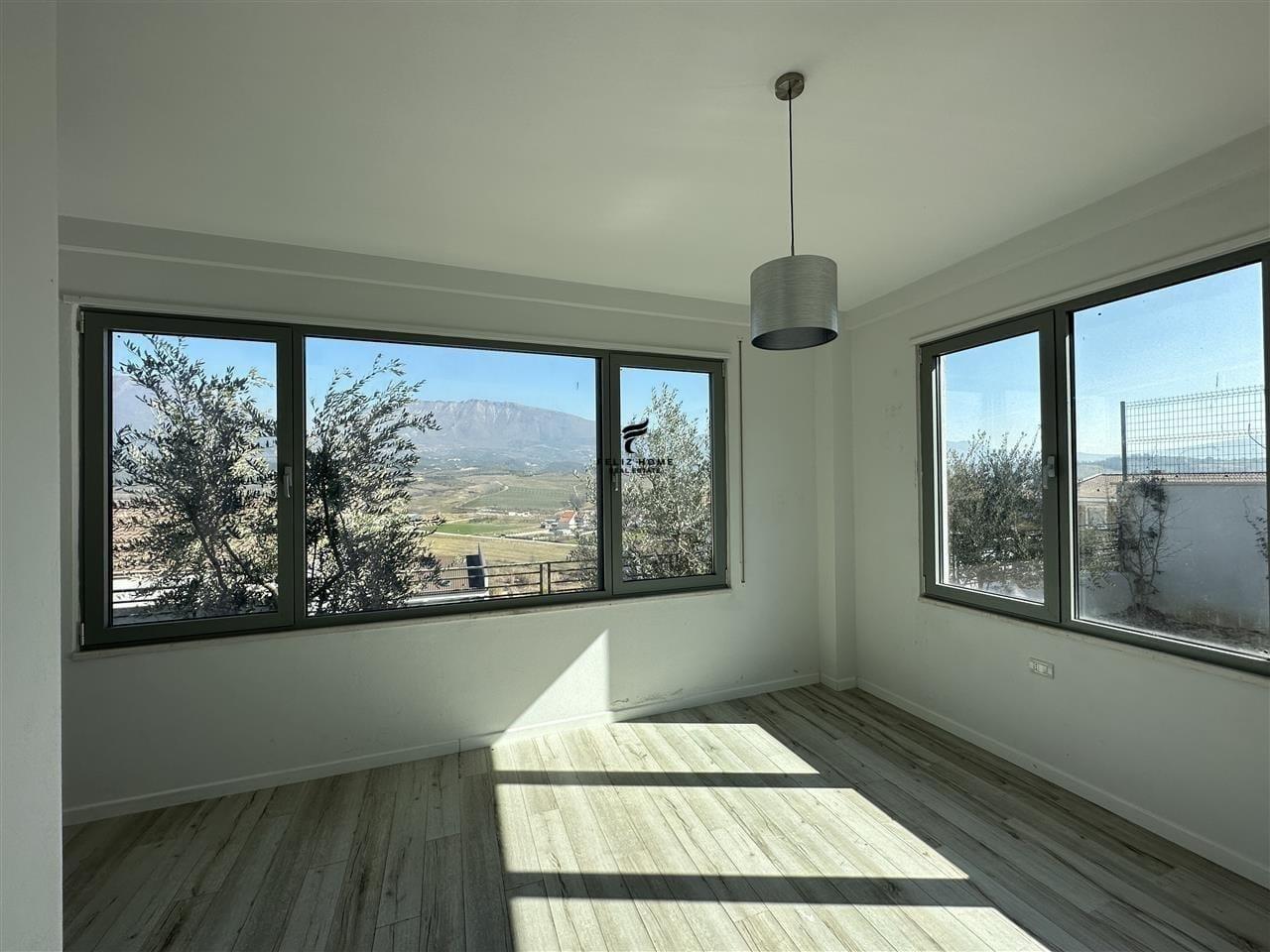 PRIVATE VILLA FOR SALE 425 M2 UNDER 680,000 EURO