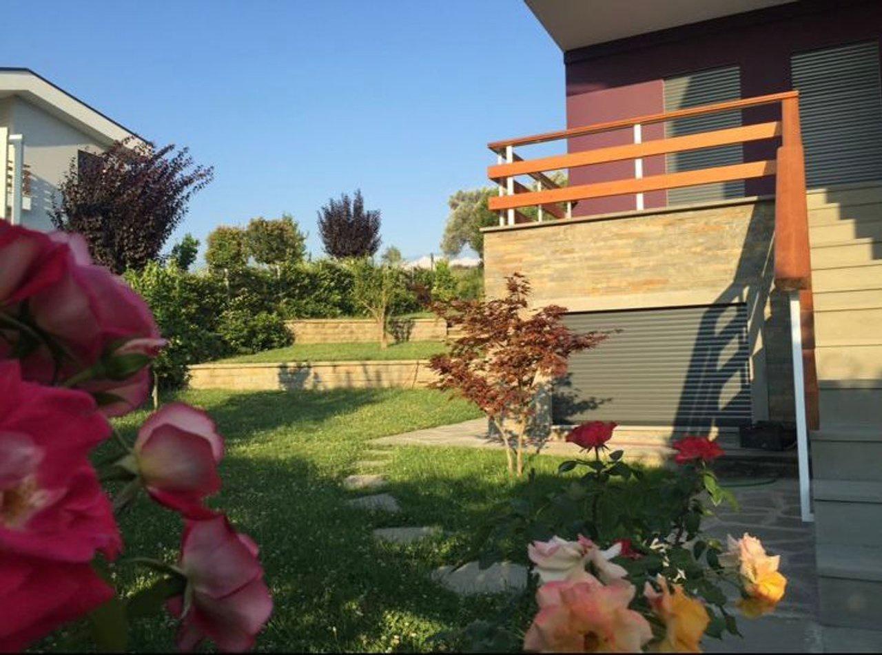 Modern Villa for Rent at Long Hill Residence!