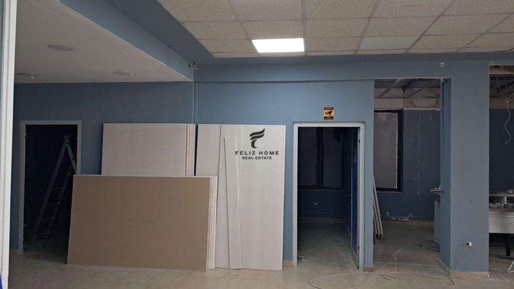 ZYRE ME QERA 200 M2 FARMACIA 10 2000 EURO