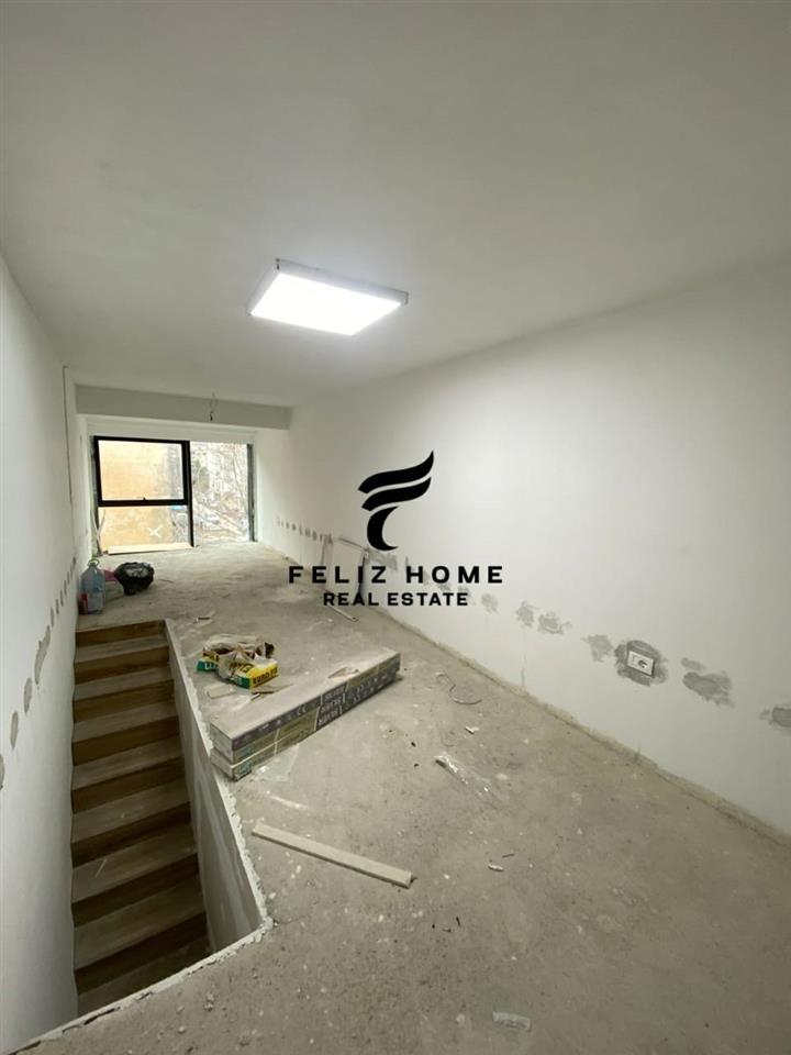 Business Premises, Myshyr Shyri, €550