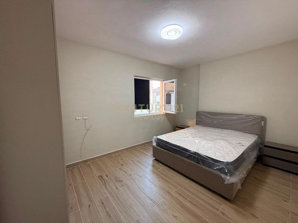 +355693150128. Apartament 2+1 me verande per qira ne Spital