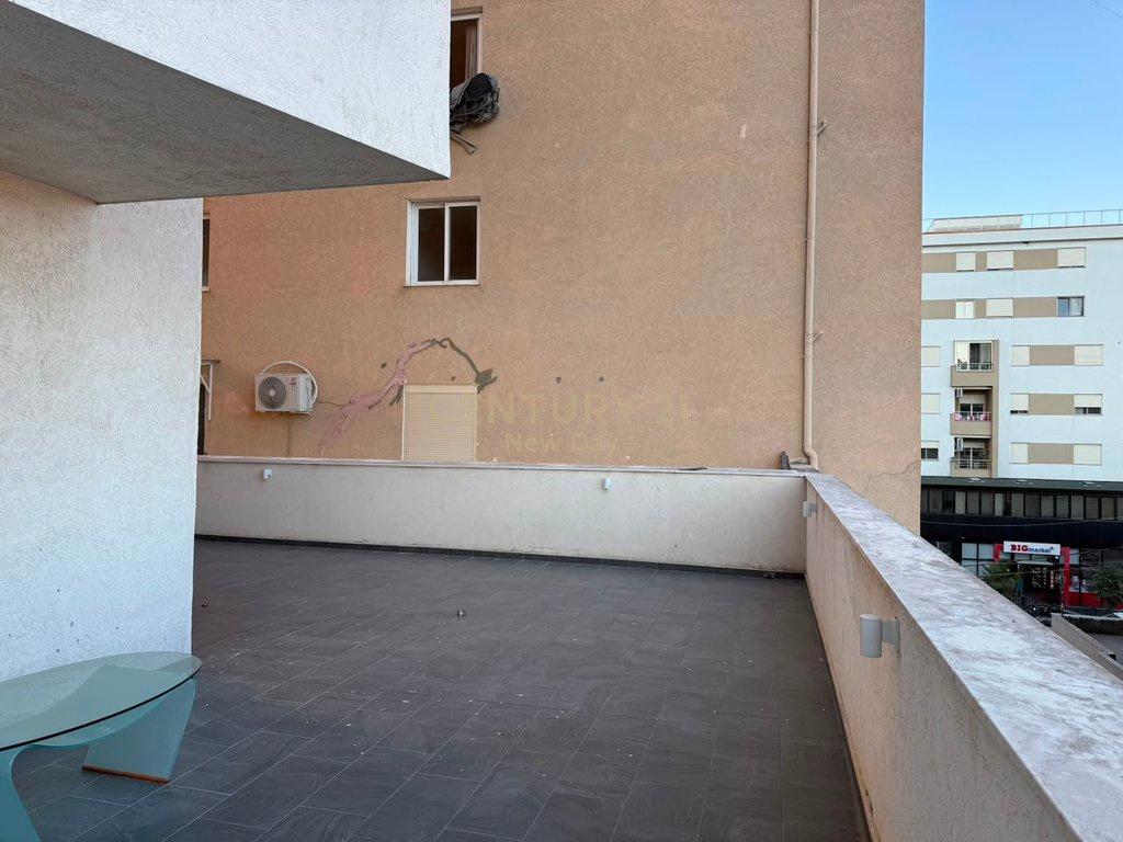 +355693150128. Apartament 2+1 me verande per qira ne Spital