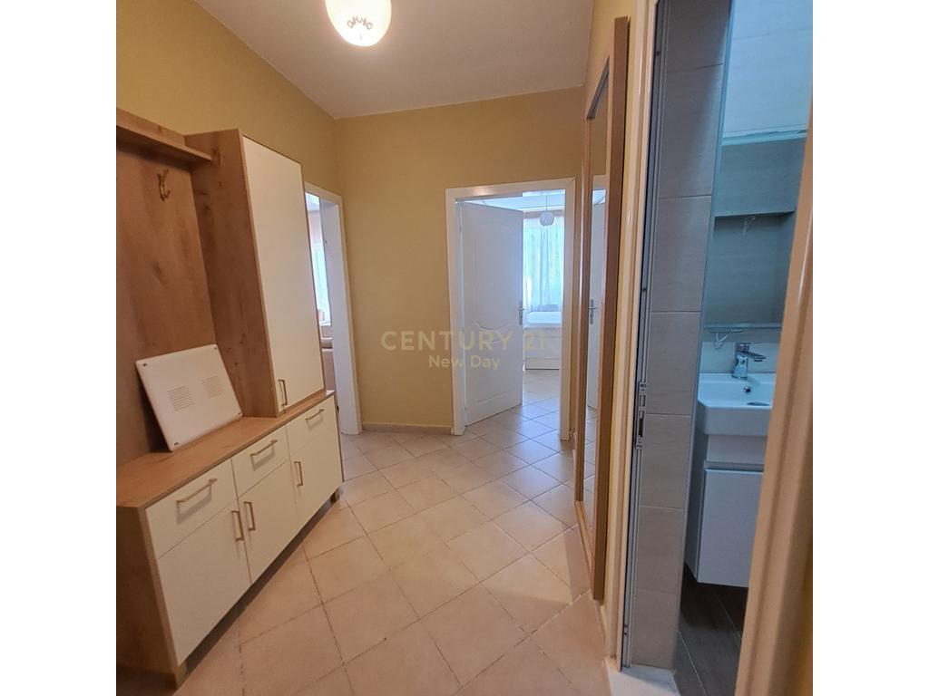 +355693150128. Apartament 1+1 me Qira në Qendër, Totalisht
