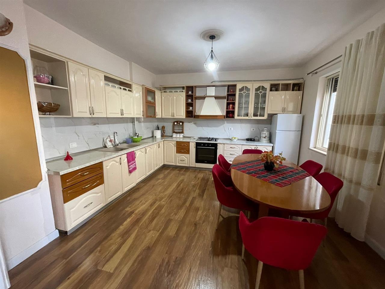 0682064333 APPARTAMENTO 2+1 IN VENDITA NEL CENTRO DI DURRES!