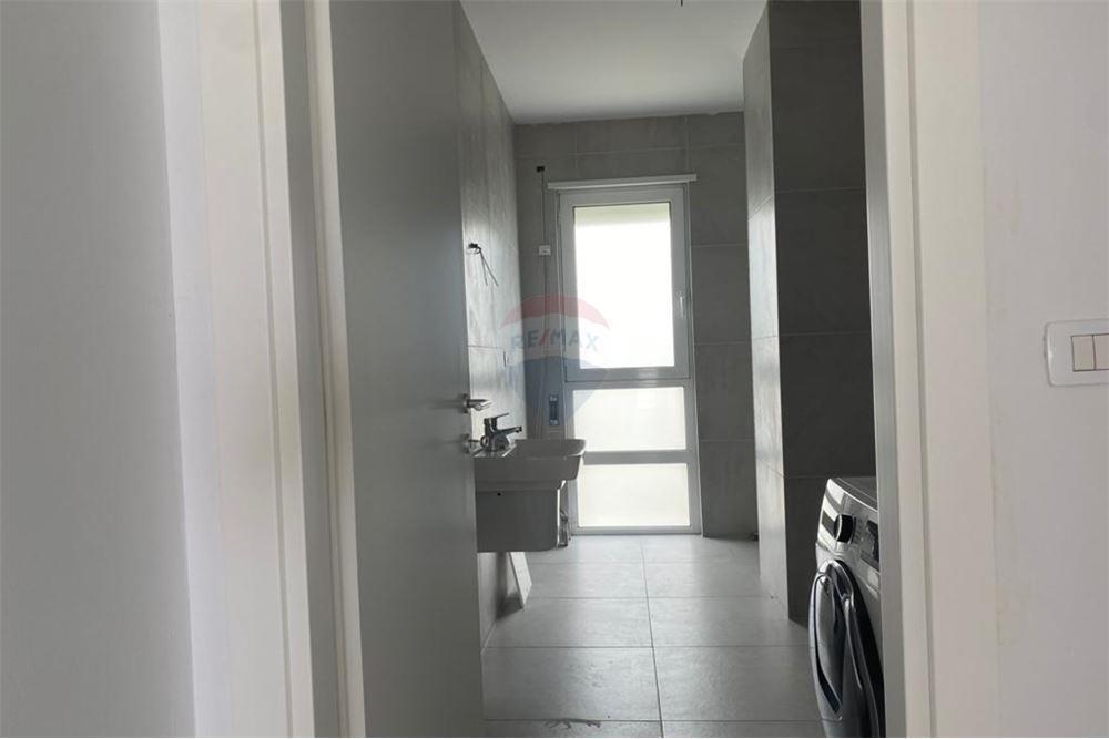 0682064333 APPARTAMENTO in vendita (1+1), San Pietro