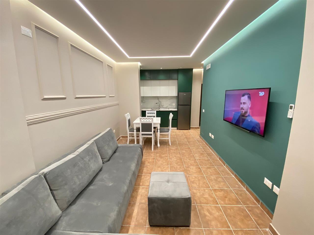 0682064333 JEPET ME QIIRA 1+1 VIJE E PARE ME DETIN NE PLAZH!