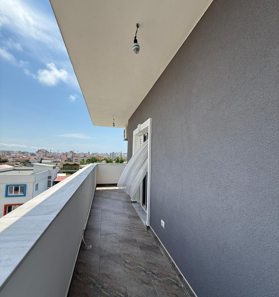Villa di 4 piani in affitto – Spitall, Durres