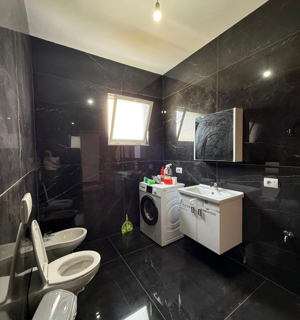🏡 VILË 4-KATËSHE ME QIRA – SPITALL,Durres