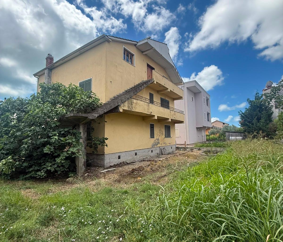 🏡 SHITET OBJEKT + TRUALL NË RRUGËN E UNAZËS 🏡
