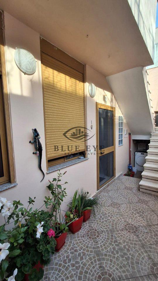 Vend për Shitje: Casa Privata su Due Piani vicino al Resort Dyrrachium