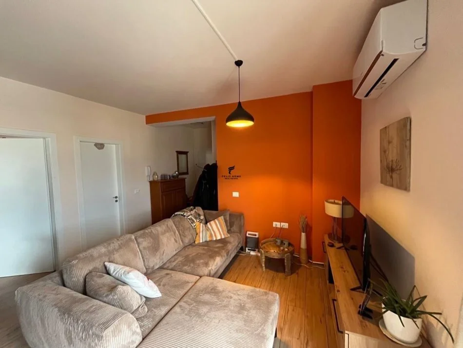 Tirane, shitet apartament 2+1+Ballkon Kati 8, 91 m² 215.000 € (SELVIA)