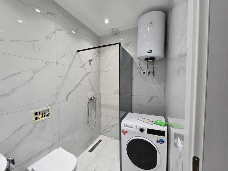 Tirane, vendesi appartamento 3+1 Piano 7, 111 m² 119.000 € (KAMEZ)