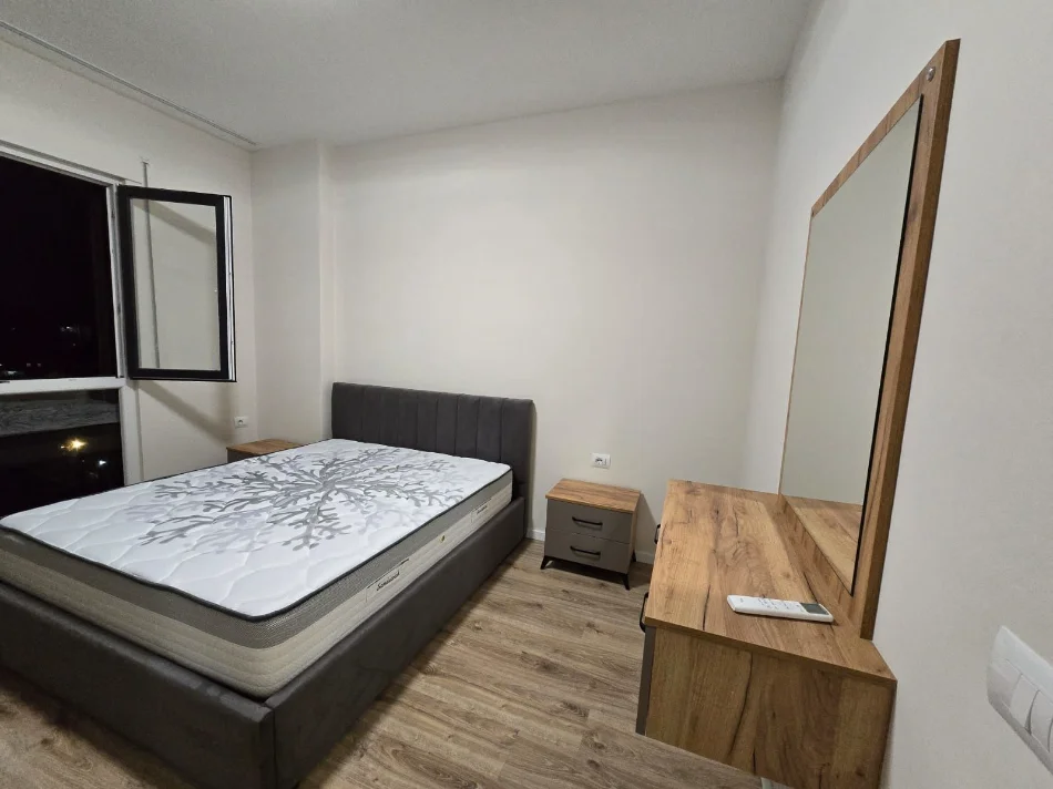 Tirane, vendesi appartamento 3+1 Piano 7, 111 m² 119.000 € (KAMEZ)