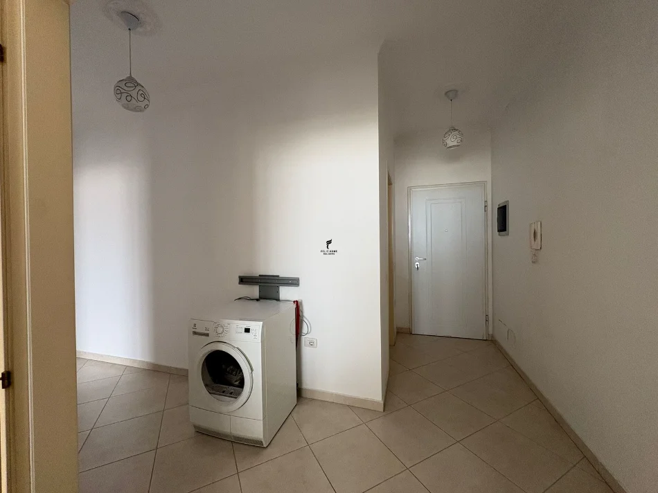 Tirane, vendesi appartamento 2+1 Piano 3, 104 m² 275.000 € (KOPSHTI BOTANIK)
