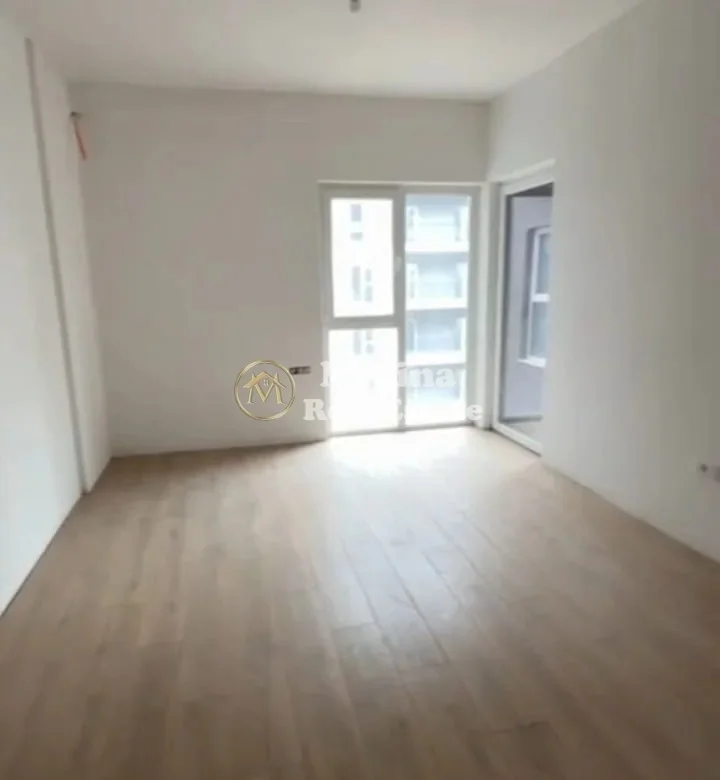 Tirane, vendesi appartamento 1+1 Piano 3, 60 m² 103.000 € (Laprake)