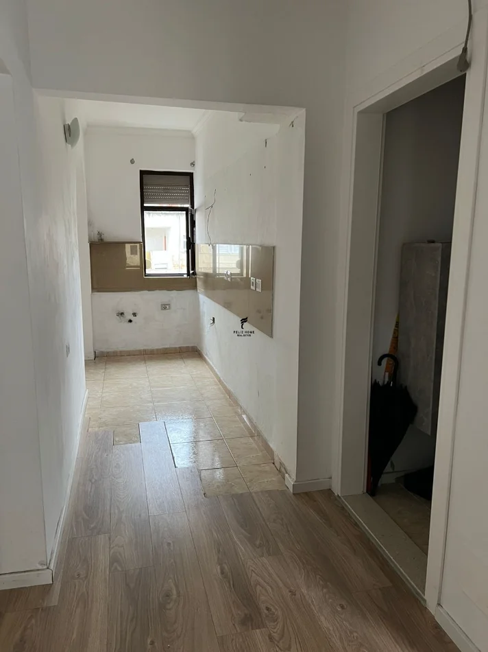 Tirane, vendesi appartamento 1+1 Piano 5, 69 m² 175.000 € (MYSLYM SHYRI)