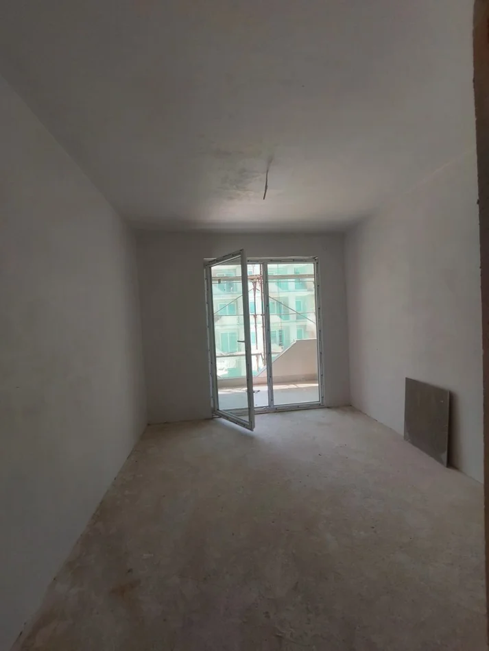 Tirana, vendesi appartamento 2+1 Piano 1, 106 m² 212.000 € (Liqeni i Thatë)