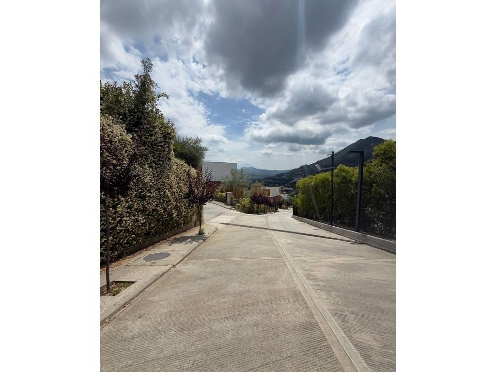 Vendita, Villa a 3 piani, Olive Grove Residence, Mullet