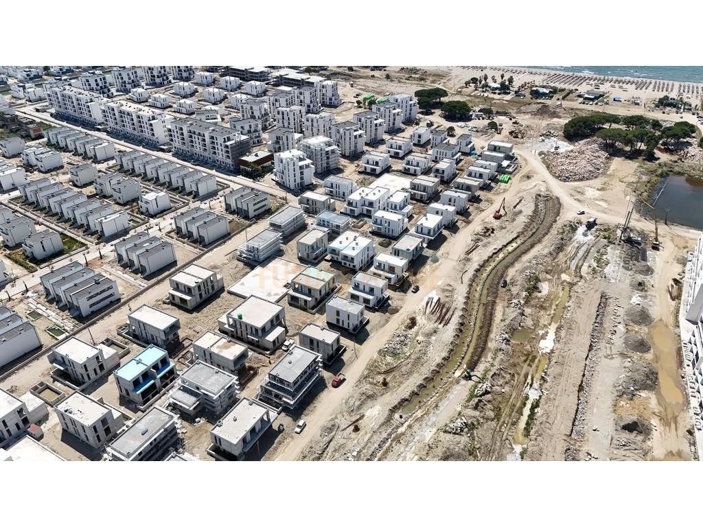 0683487469 Shitet, Villa Singole, GJIRI I LALEZIT