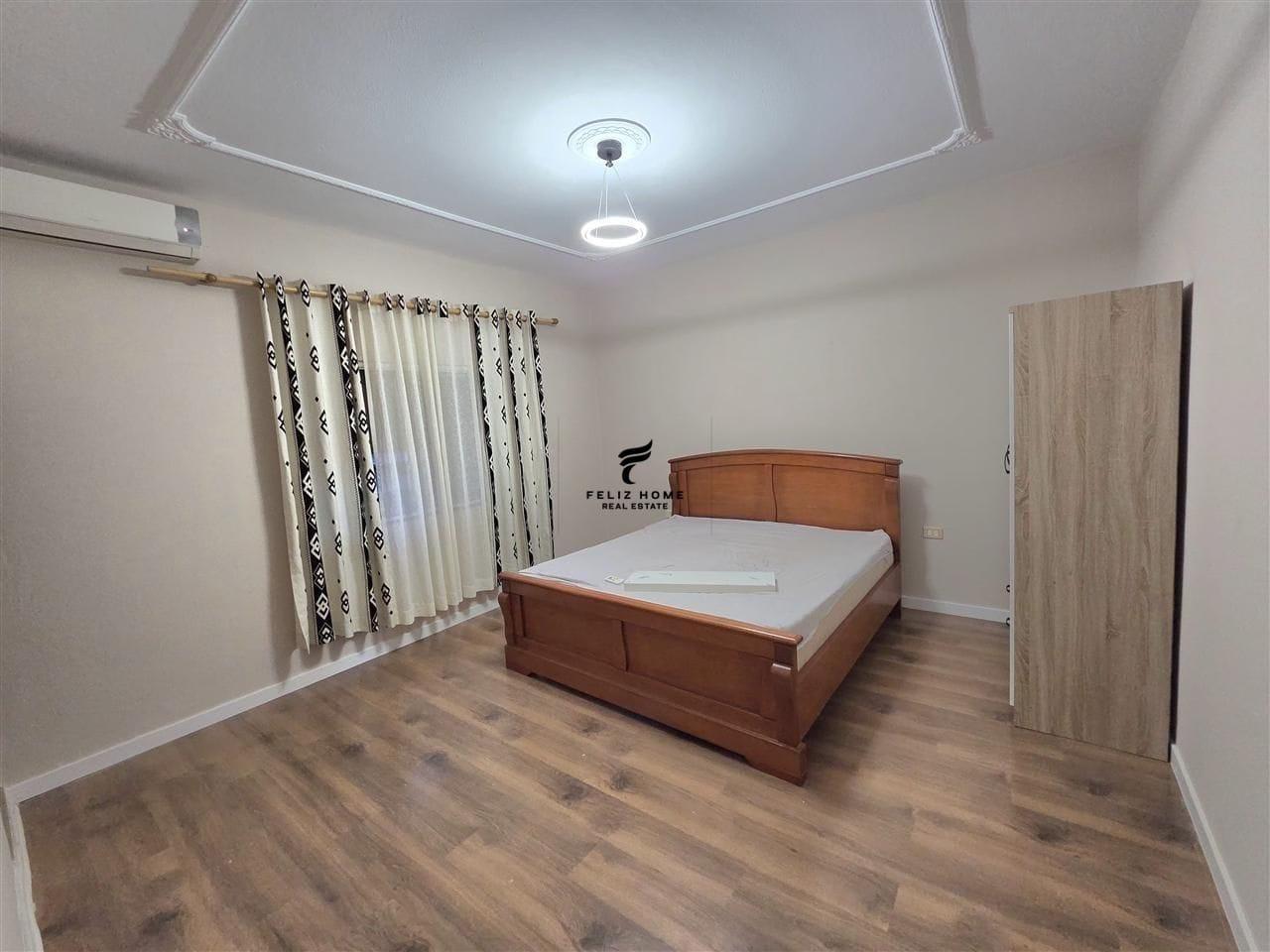 APARTAMENT ME QERA 3+1+2 FUSHA E AVIACIONIT 800 EURO