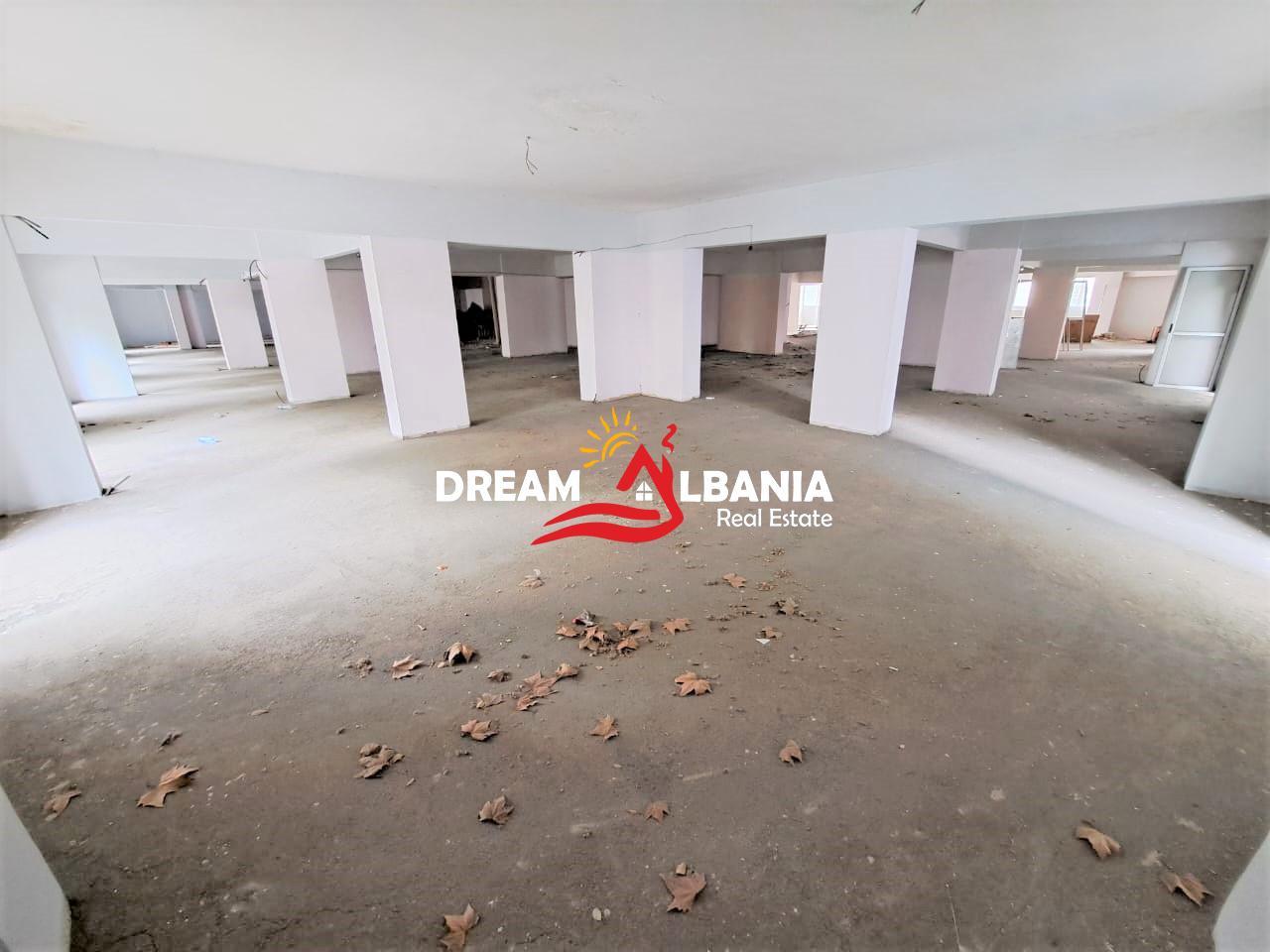 Ambient/zyra ne shitje ne rrugen Dritan Hoxha(ID 4161069)