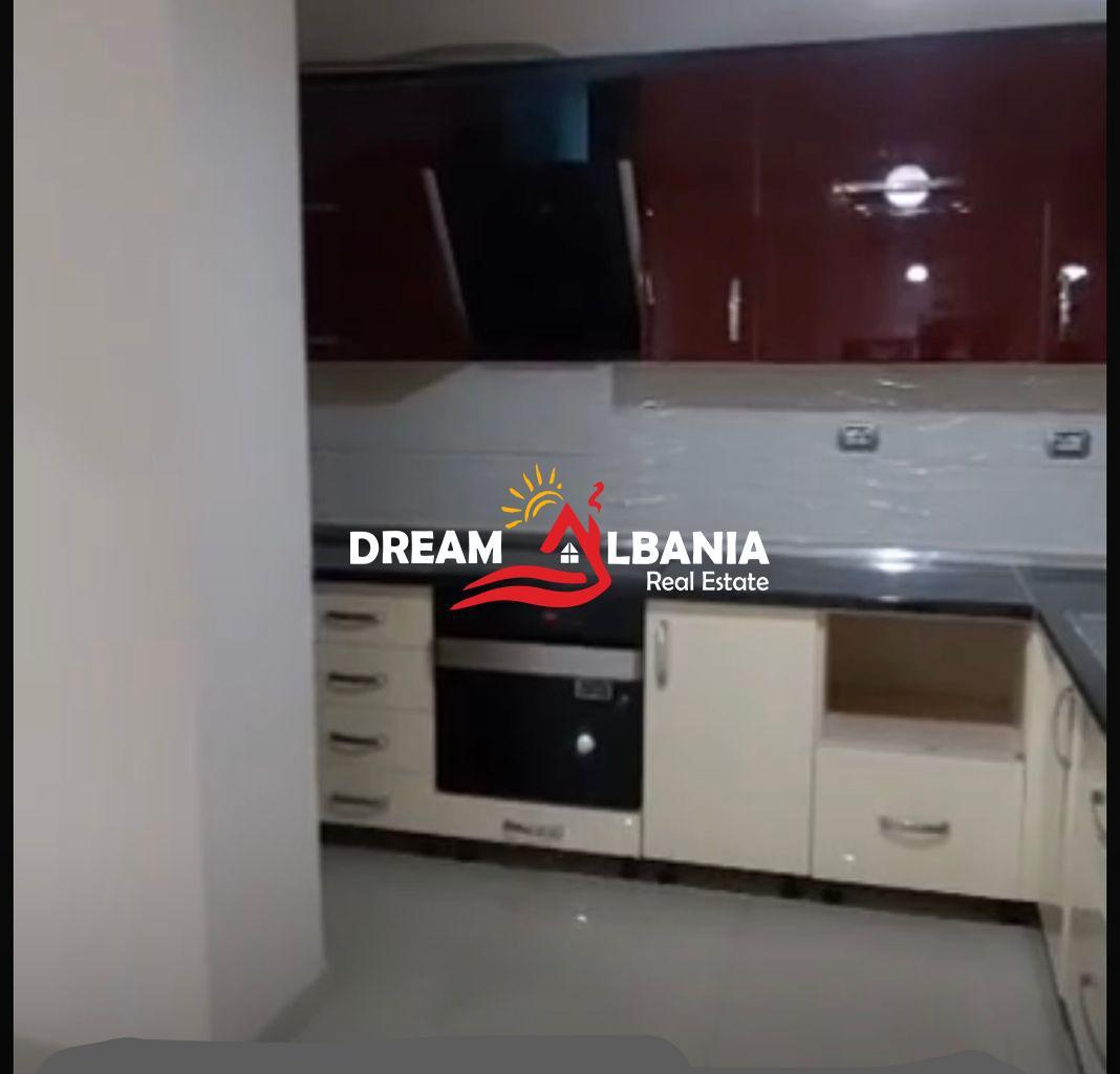 Commercial Space for Rent in 5 MAJ Area, Tirana (ID 42611406)