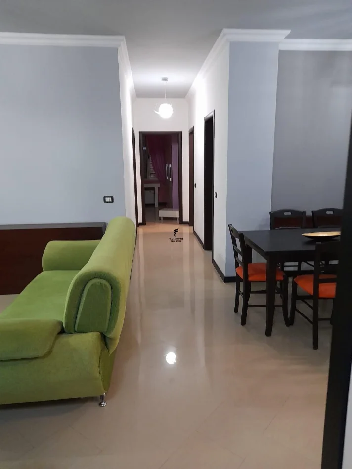 Tirano, affitto appartamento 2+1 Piano 5, 80 m² 500 € (APPARTAMENTO TEDESCO)