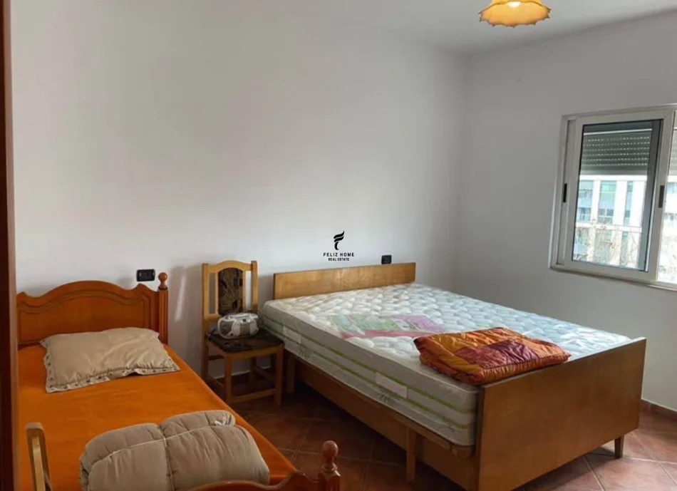 Tirane, affitto appartamento 3+1 Piano 5, 110 m² 550 € (BULEVARDI BAJRAM CURRI)