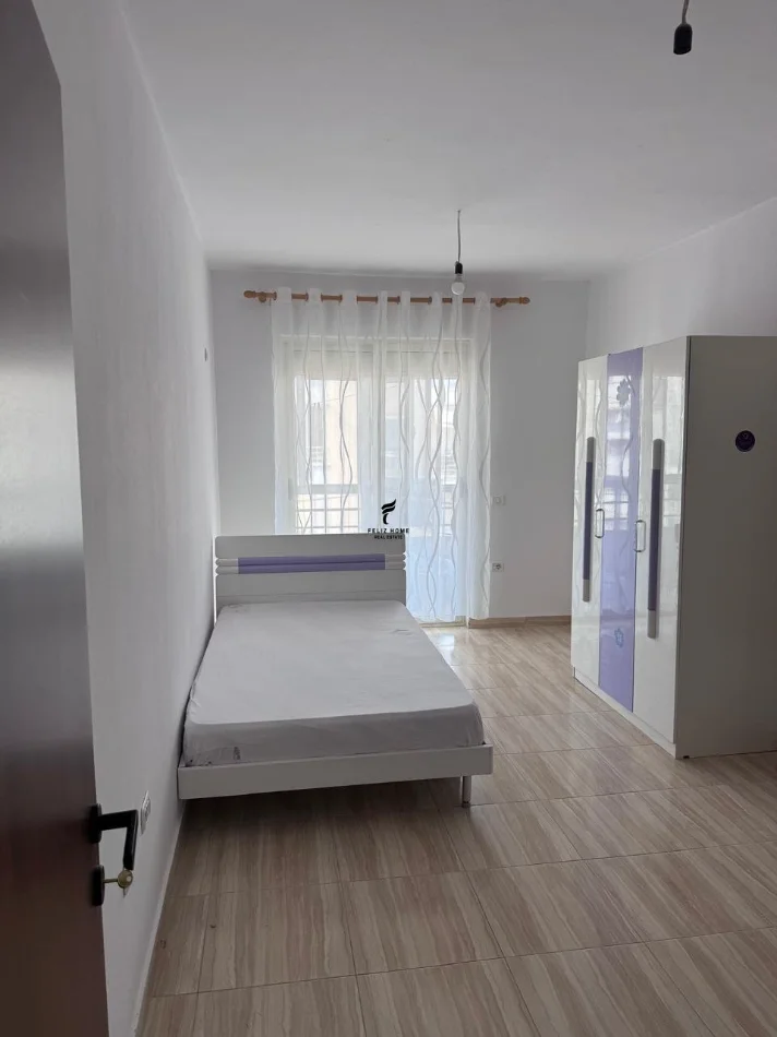 Tirana, affitto con contratto di locazione 2+1 Piano 8, 70 m² 470 € (YBERRISHT)
