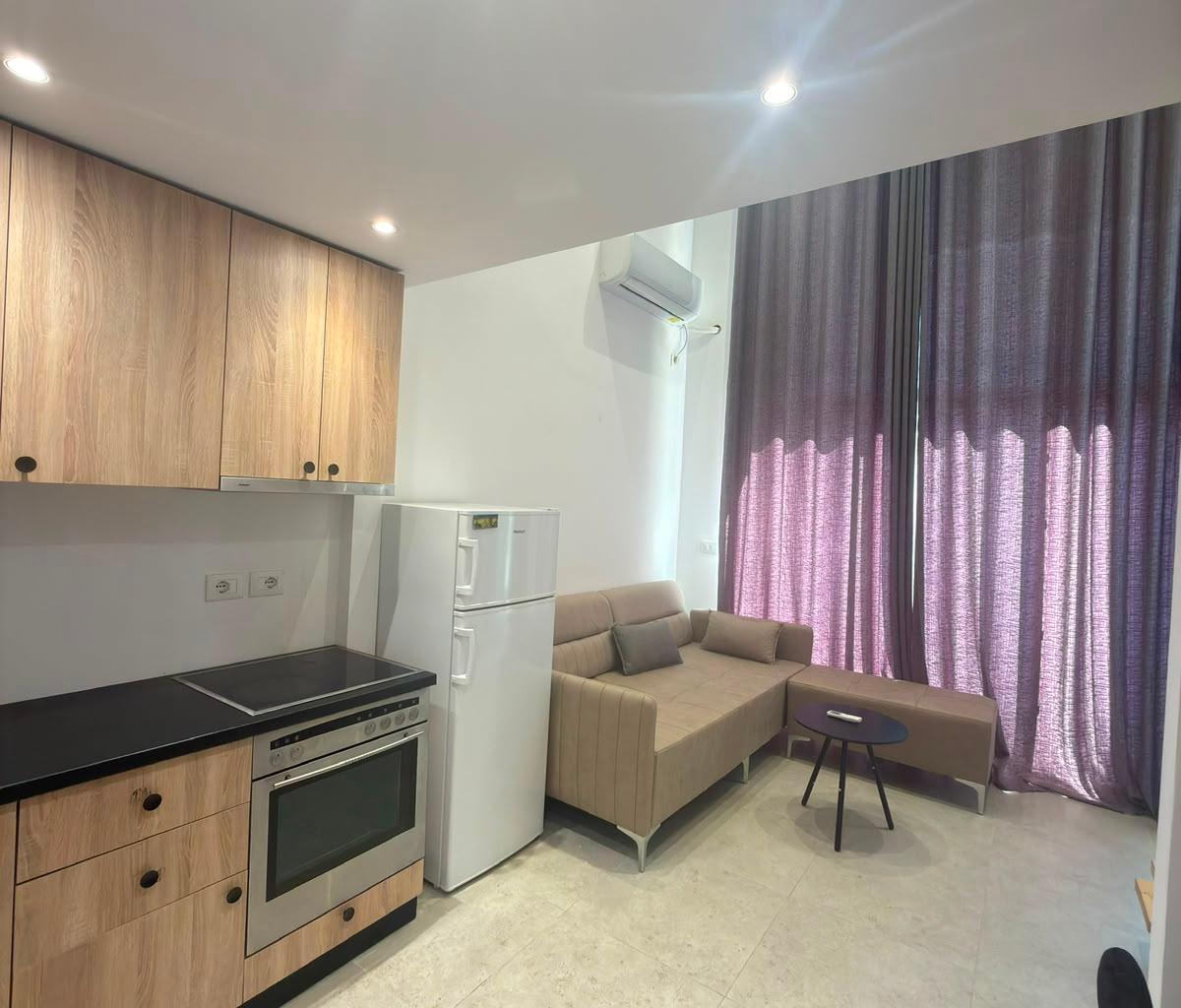 Apartament 1+1 me qira tek Golden Park, Perballe Amerikan 3