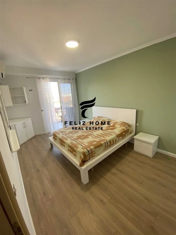 Tirane, affitto appartamento 2+1 Piano 6, 110 m² 550 € (YBERRISHT)