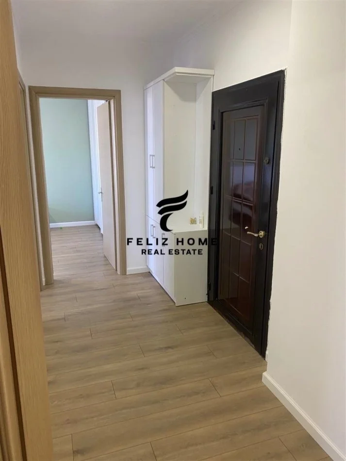 Tirane, affitto appartamento 2+1 Piano 6, 110 m² 550 € (YBERRISHT)