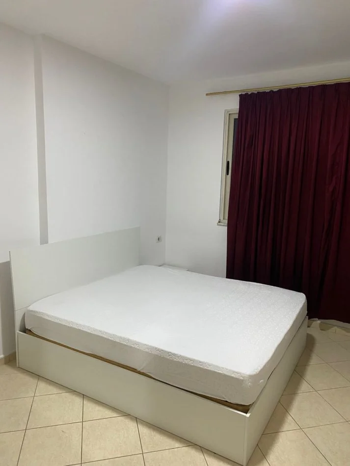 Tirane, affitto appartamento 2+1 Piano 10, 81 m² 480 € (ASTIR)