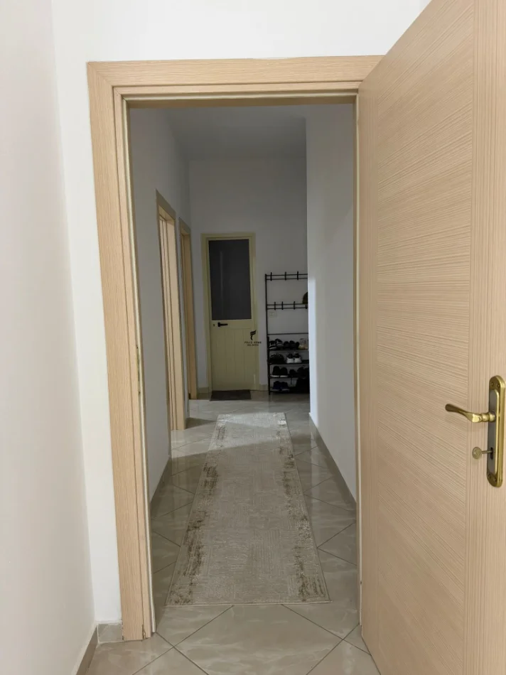Tirane, affitto appartamento 2+1, 98 m², 500 € (PASKUQAN)