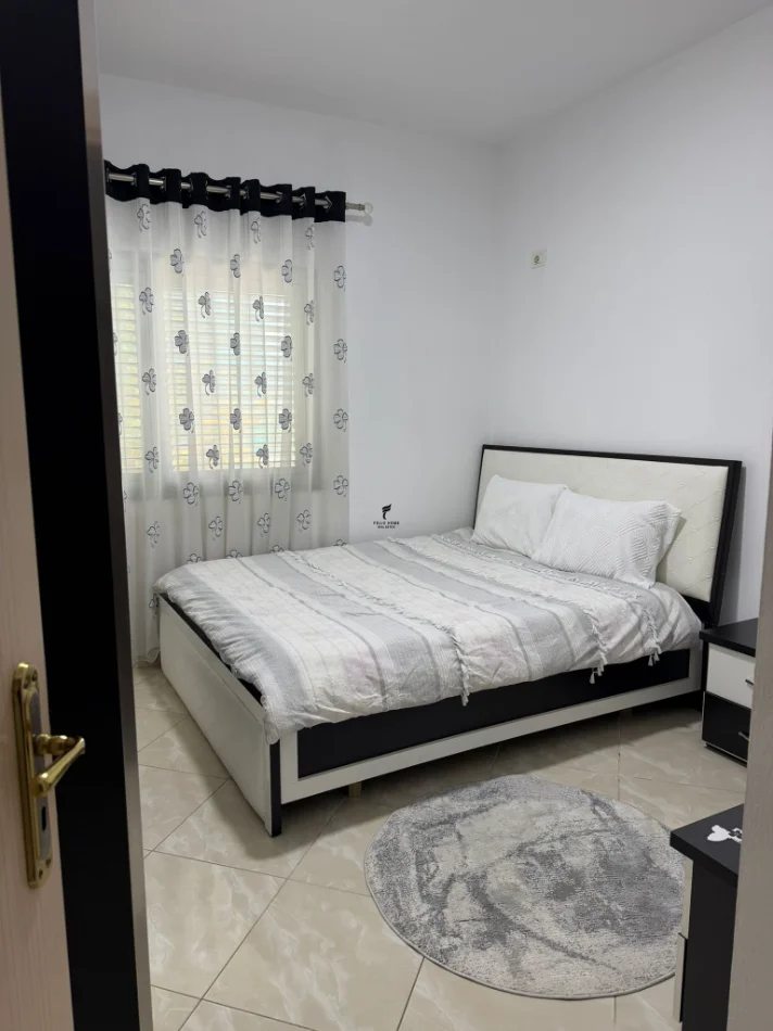 Tirane, affitto appartamento 2+1, 98 m², 500 € (PASKUQAN)