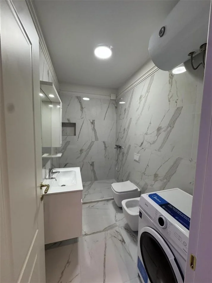 Tirana, For Rent Apartment 1+1+Balcony, 8th Floor, 70 m², €500 (UNIVERS CITY)