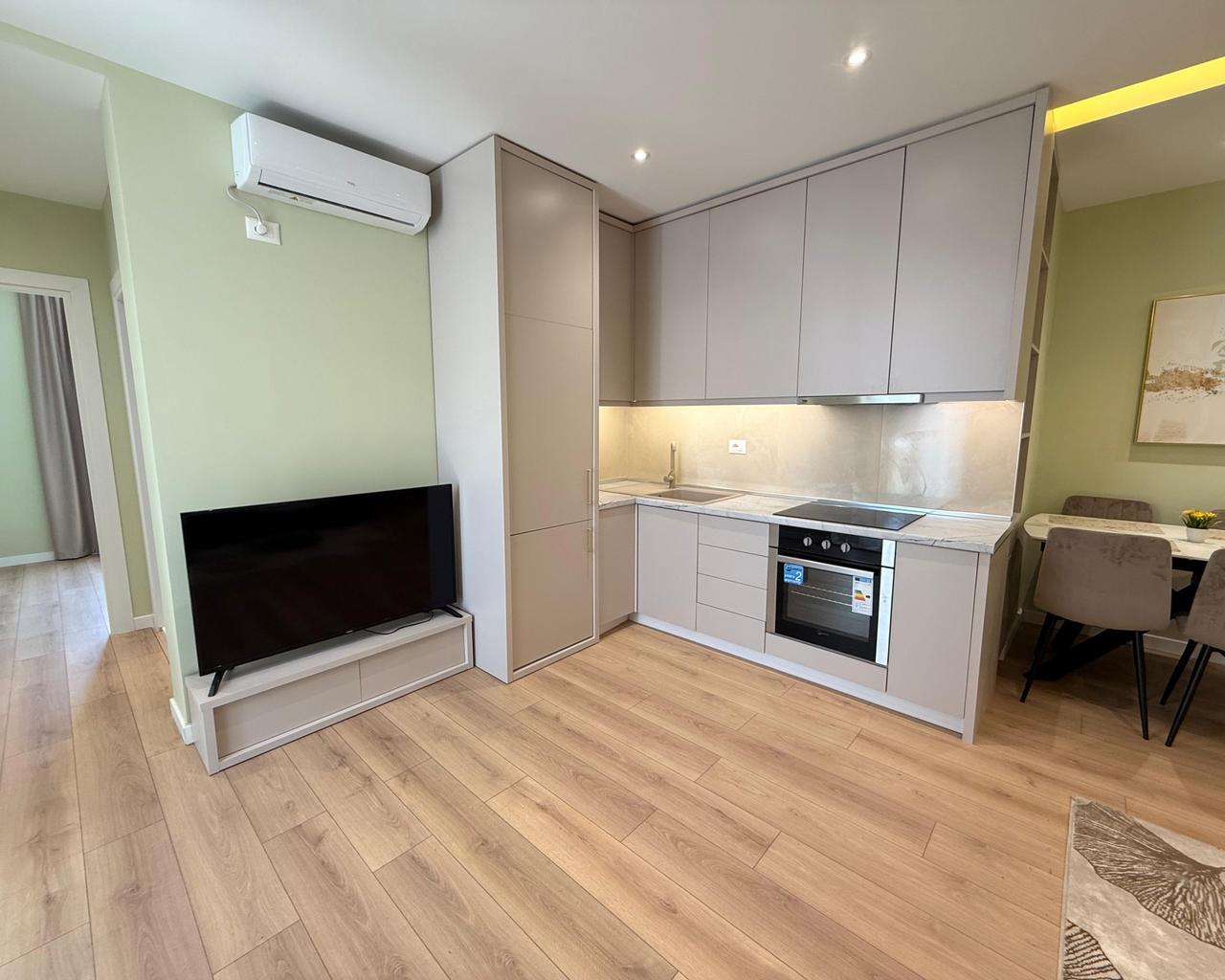 Apartament 2+1 per shitje te Myslym Shyri !