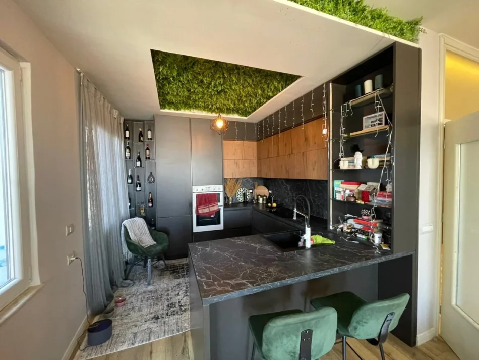 Tirane, shitet apartament 2+1 Kati 3, 150 m² 260.000 € (Kopshti Botanik)