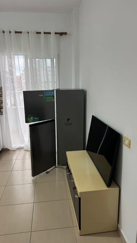 Tirane, affitto appartamento 1+1 Piano 3, 67 m² 450 € (5 MAGGIO)