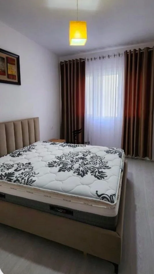 Tirane, affitto appartamento 2+1+Balcone Piano 3, 100 m² 700 € (ASTIR)