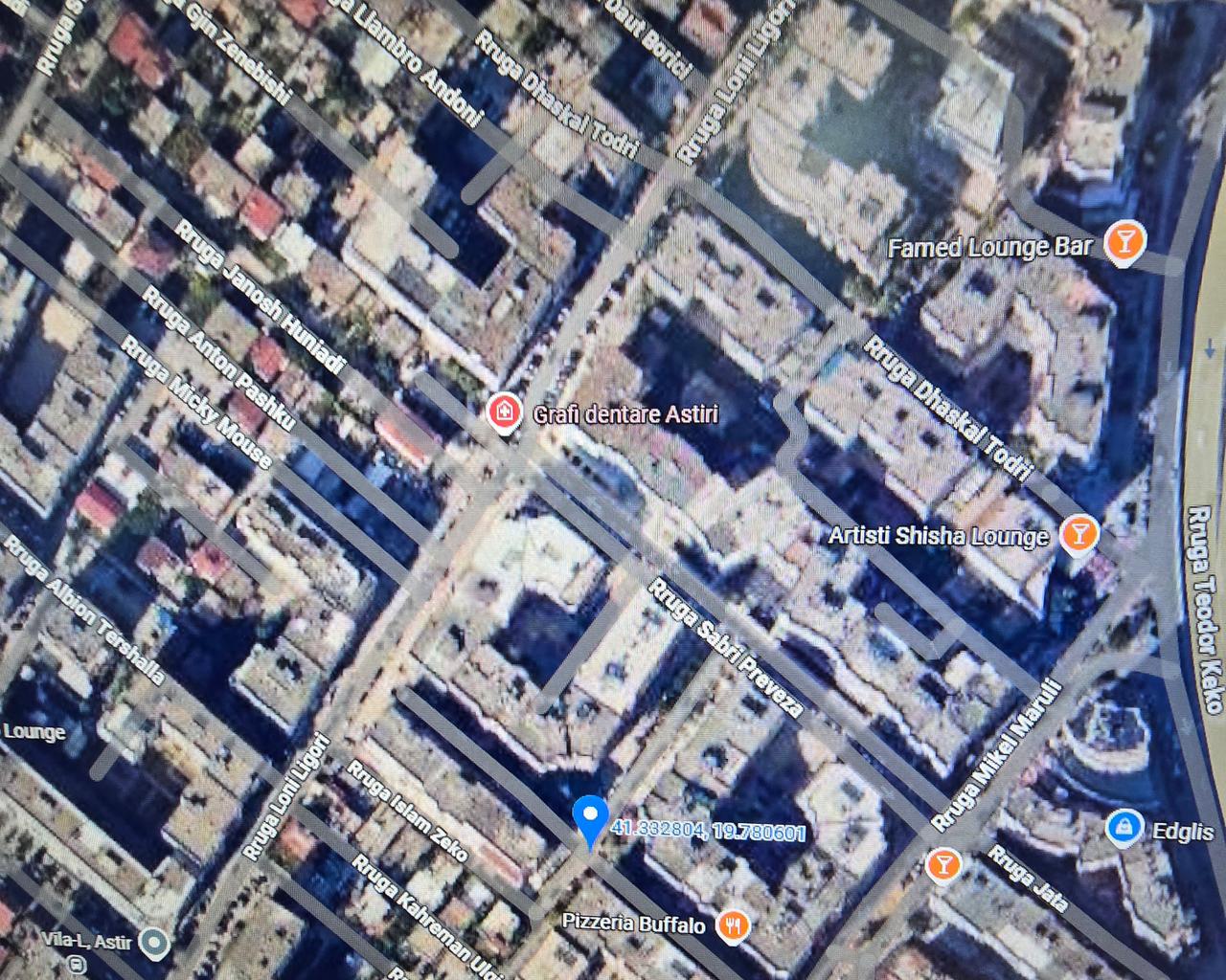 Vendita negozio nella zona di Astir, nuova costruzione
