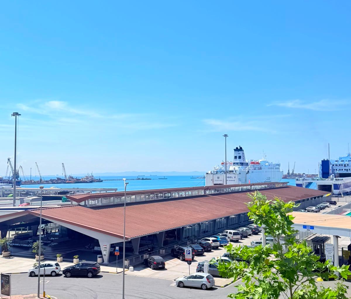 SHITET APARTAMENT 3+1+2 RRUGA E RE E PORTIT, DURRES