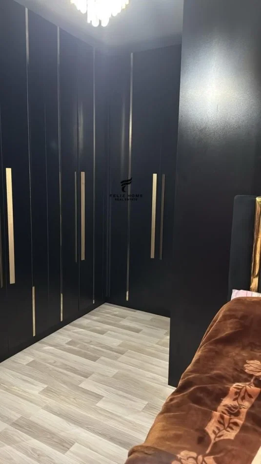Tirana, vendita locale commerciale Piano 1, 60 m² 300.000 € (21 Dhjetori)