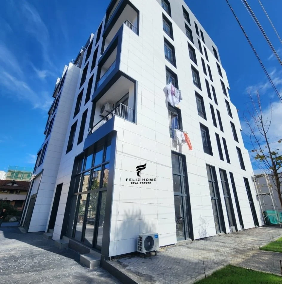Tirane, vendesi negozio Piano 0, 520 m² 850.000 € (TREGU ELEKTRIK)