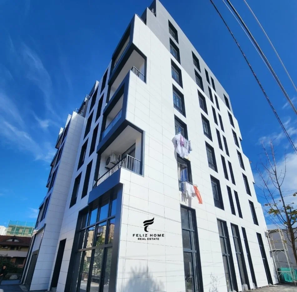Tirane, vendesi negozio Piano 0, 520 m² 850.000 € (TREGU ELEKTRIK)