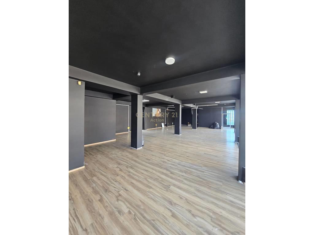 +355694812568 🏢 Jepen me qira kati i 2-të dhe kati i 3-të t